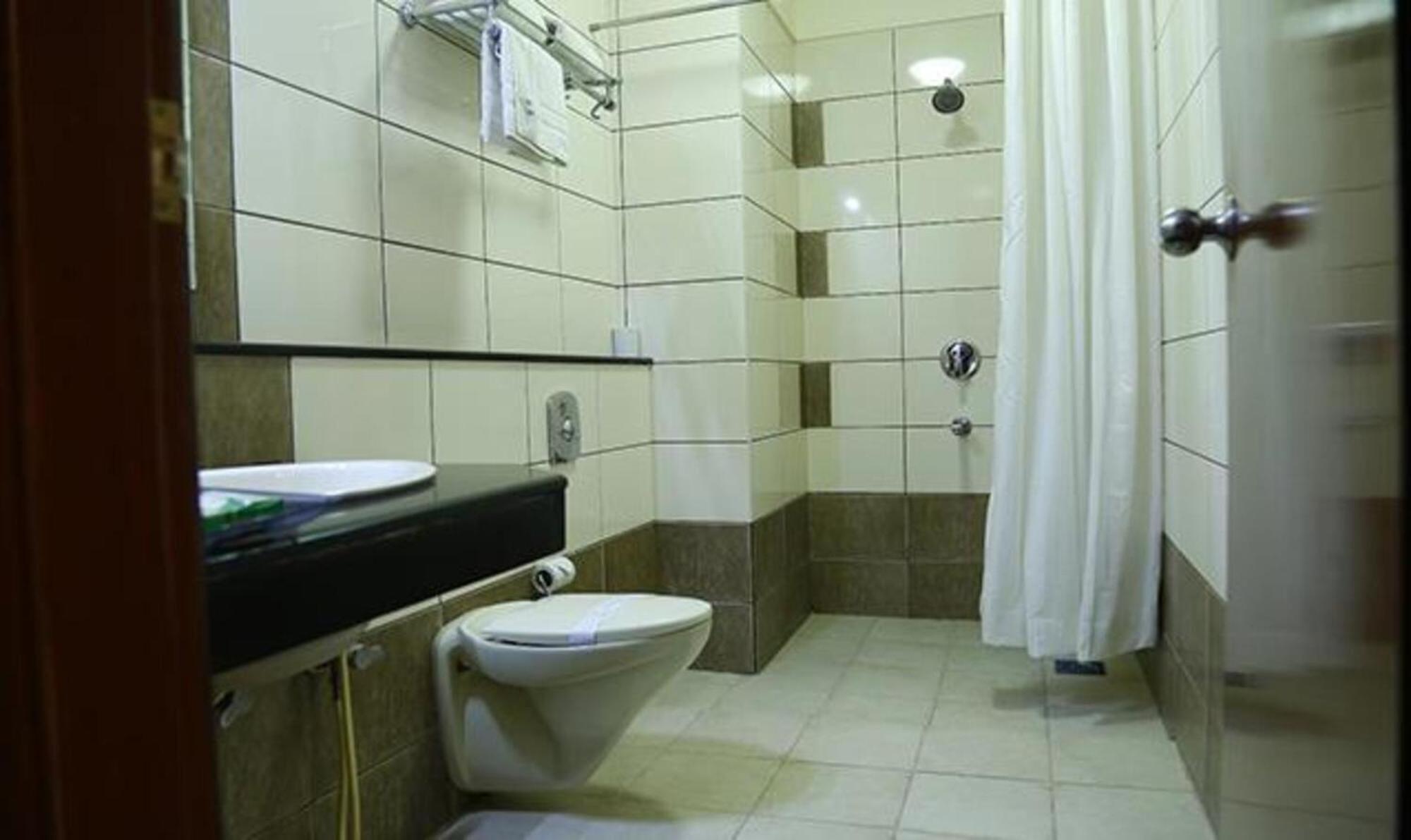 Fabhotel Prime Chennai Deluxe Dış mekan fotoğraf
